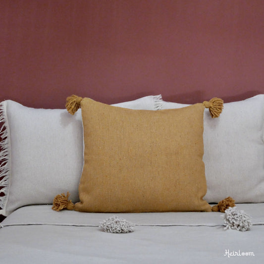 Housse de Coussin Unie à Pompons - Edition Safran