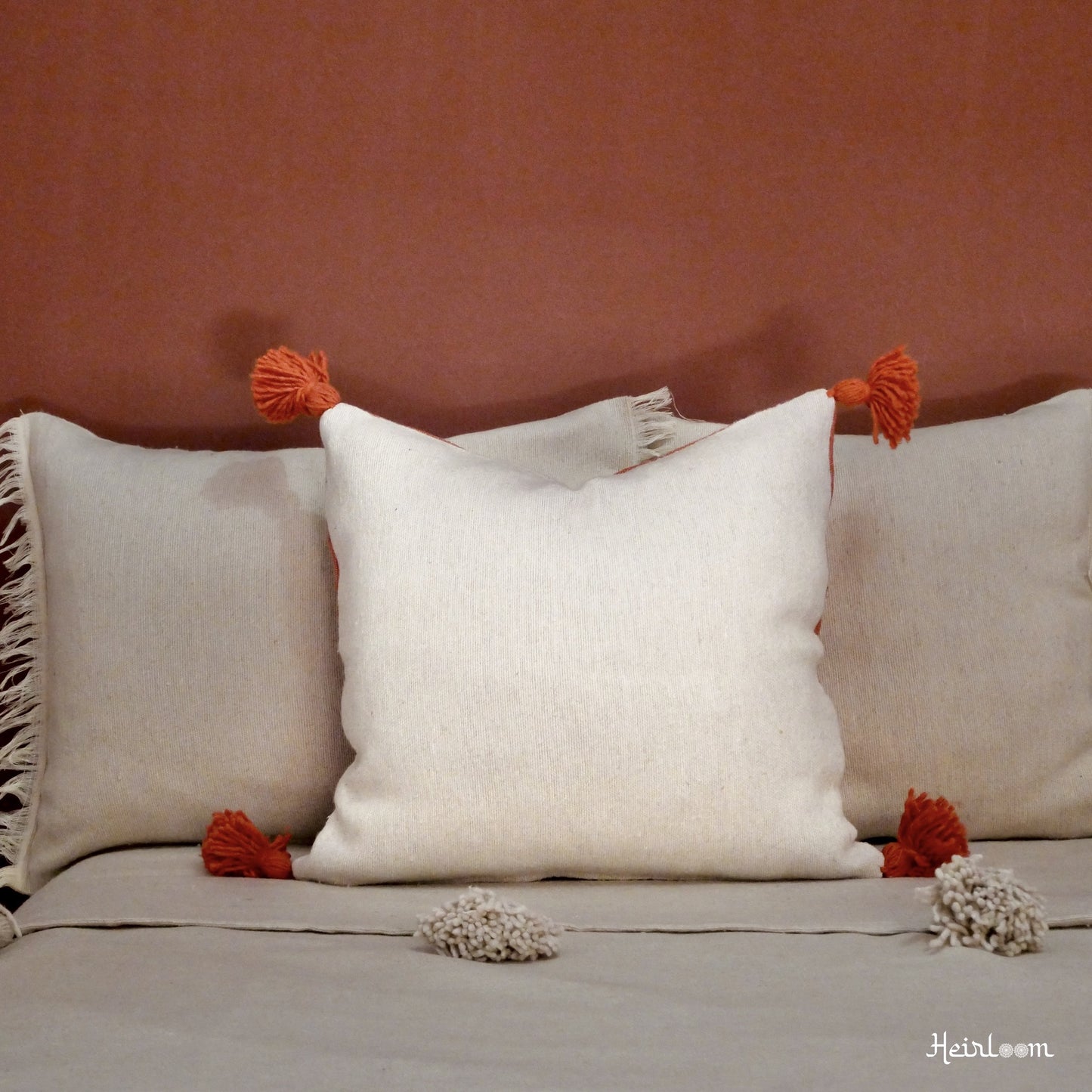 2 Housses de Coussins Unies à Pompons - Edition Marrakech