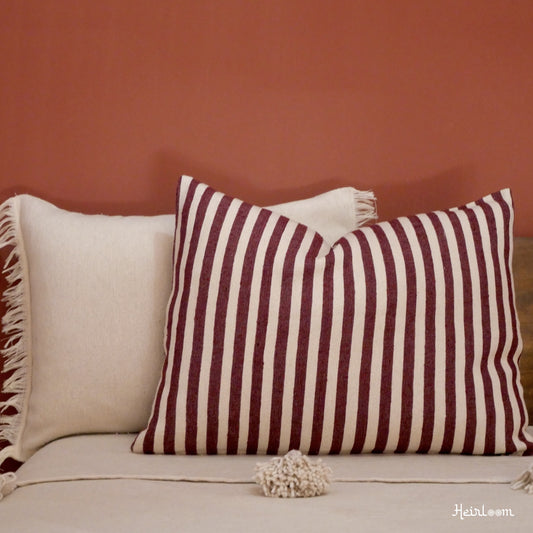 Housse de Coussin Rayée - Édition Grenadine